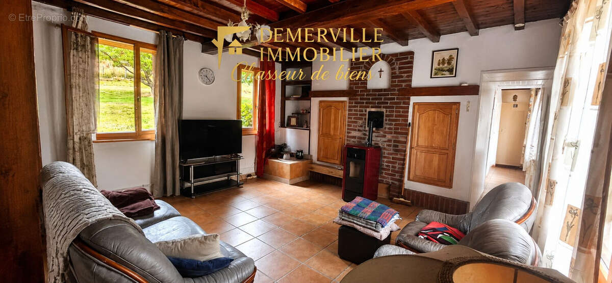 Maison 376 m² à Humbert  - photo 3