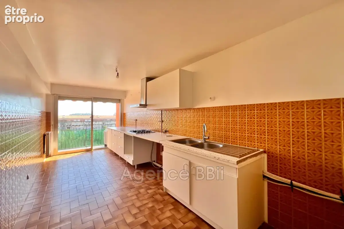 Appartement 82 m² à Nice  - photo 6