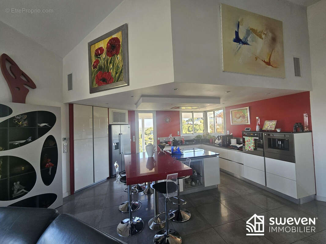 Maison à LACROIX-FALGARDE