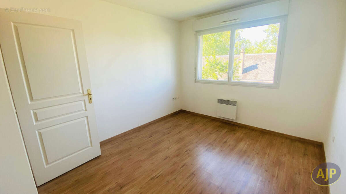 Appartement à AVRILLE