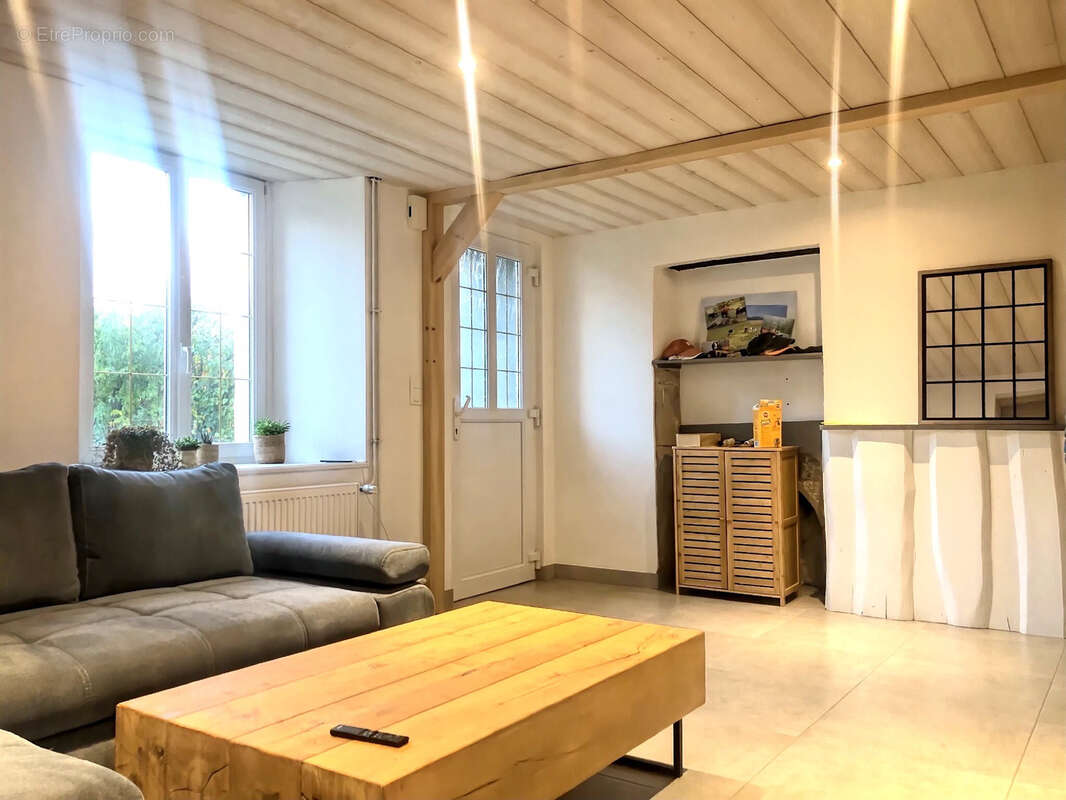 Maison à VYT-LES-BELVOIR