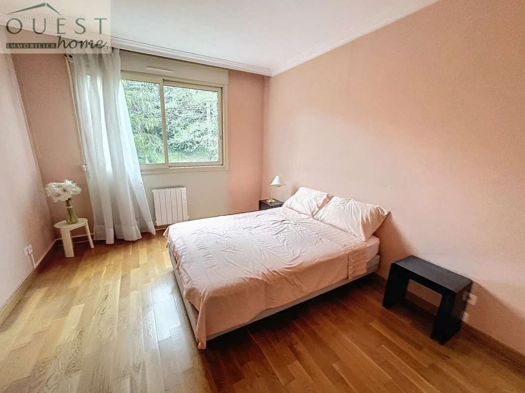Appartement à CHARBONNIERES-LES-BAINS