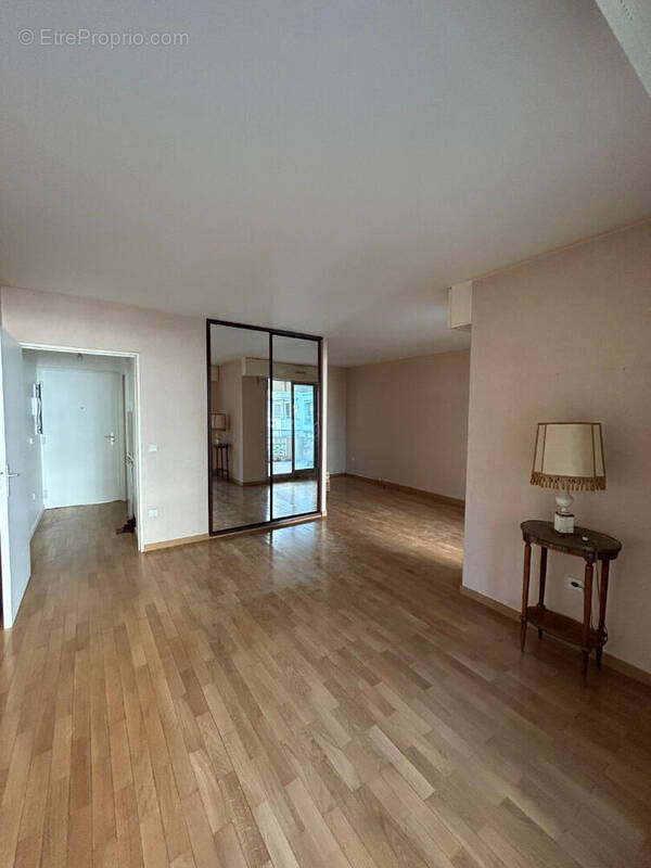 Appartement à BOULOGNE-BILLANCOURT
