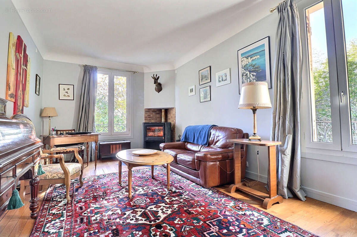 Maison à MAREIL-MARLY