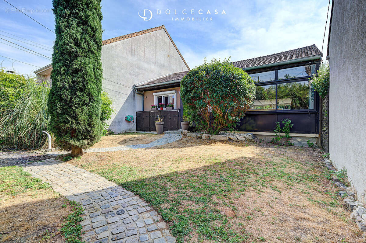 Maison Pontault Combault 5 pièce(s) 114 m2 - photo 3
