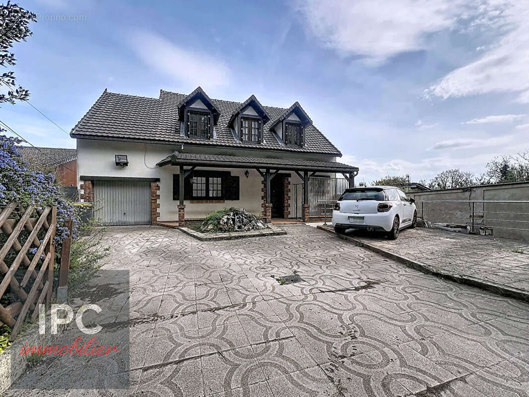 Maison à SAINT-DENIS