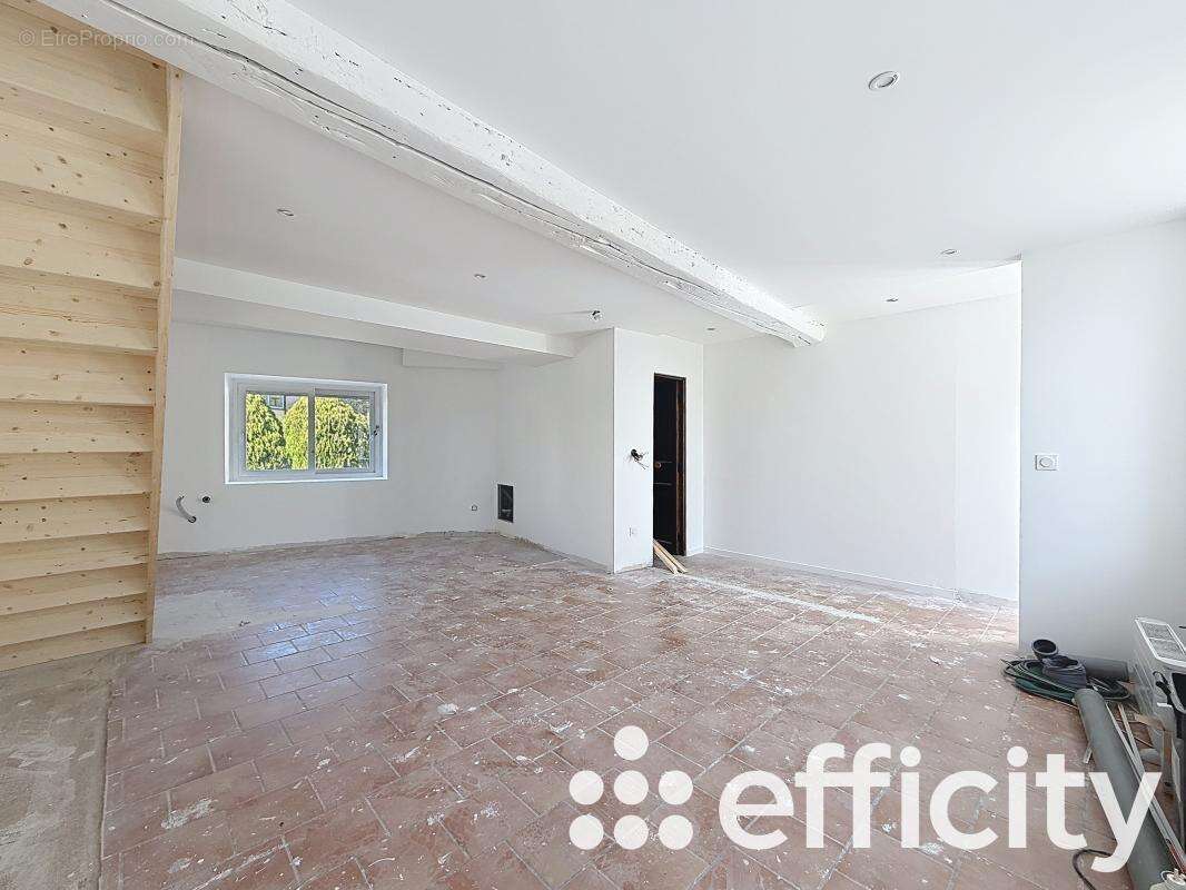 Maison 82 m² à Communay  - photo 3