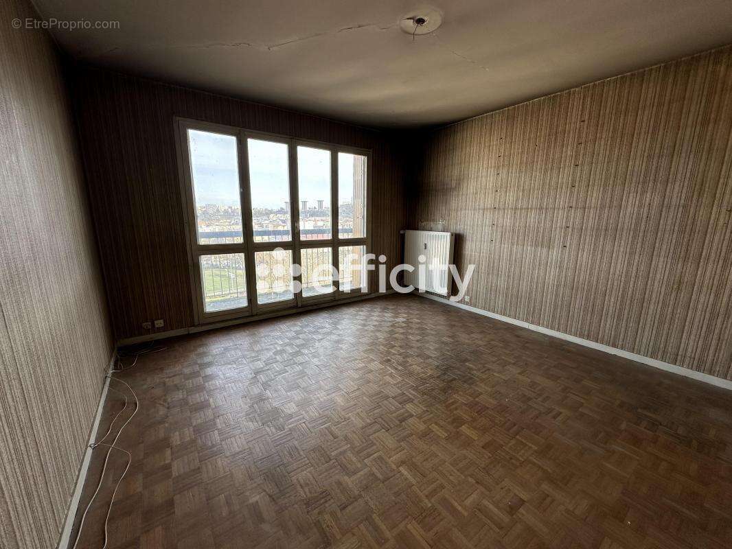 Appartement à LYON-9E