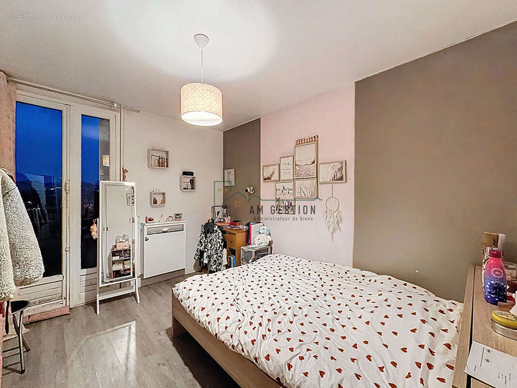 Appartement 3 chambres - garage - Quartier calme - Proche centre-ville - photo 13