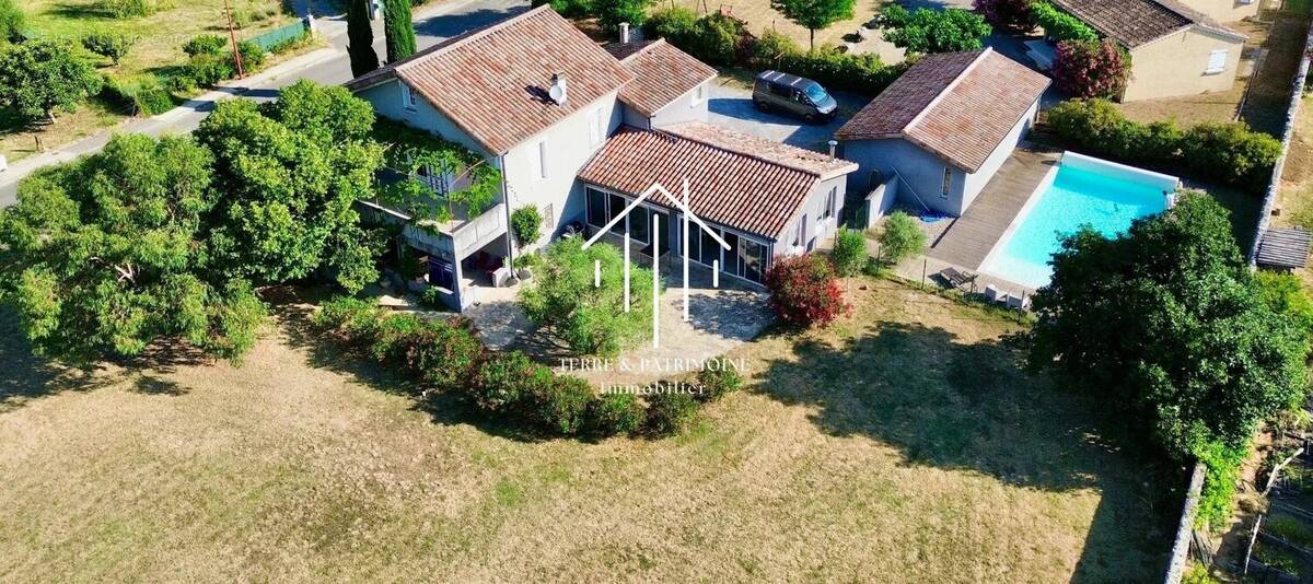 Élégante maison bourgeoise à Lanas - photo 4