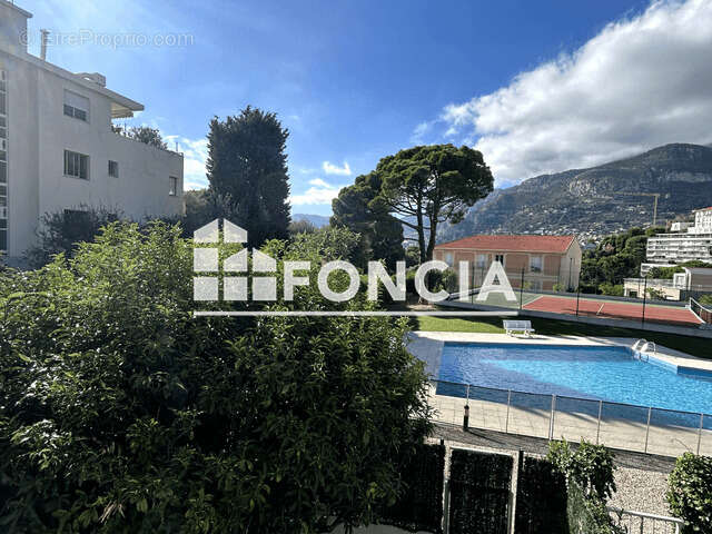 Appartement à ROQUEBRUNE-CAP-MARTIN