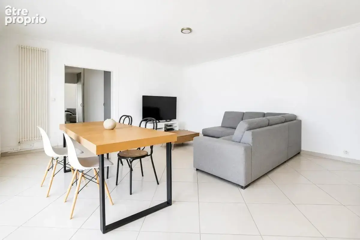 Appartement T3 de 73 m² à Évry-Courcouronnes - photo 4