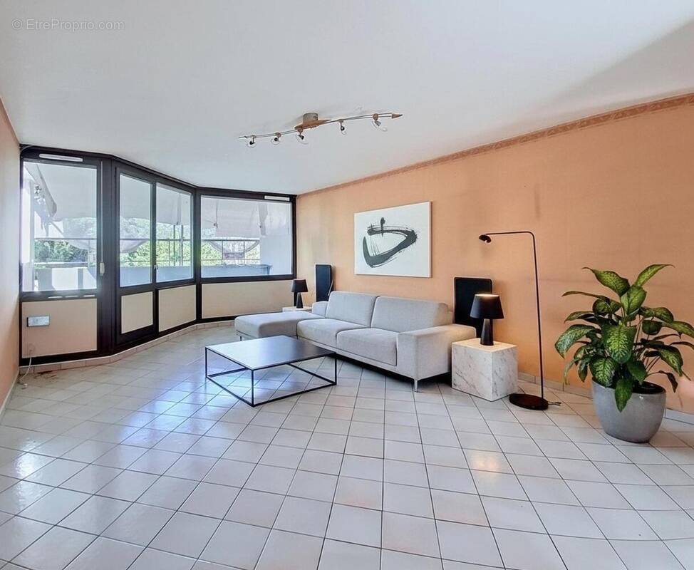Photo 1 - Appartement à LA RAVOIRE