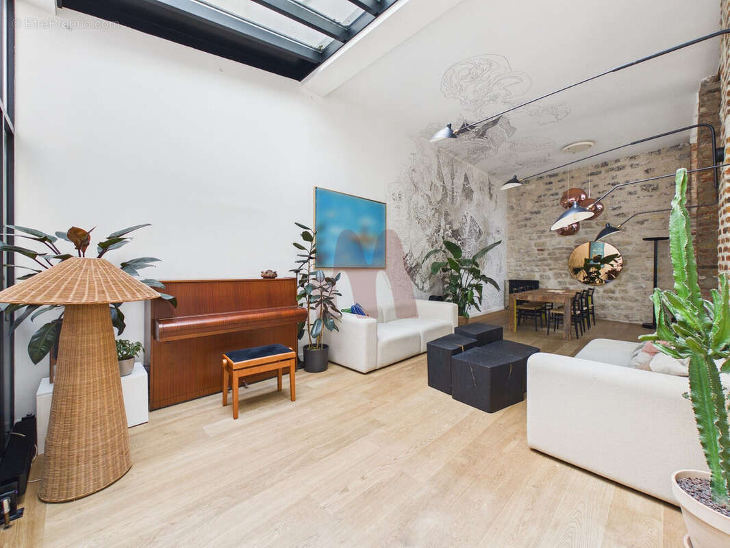 Appartement à PARIS-20E