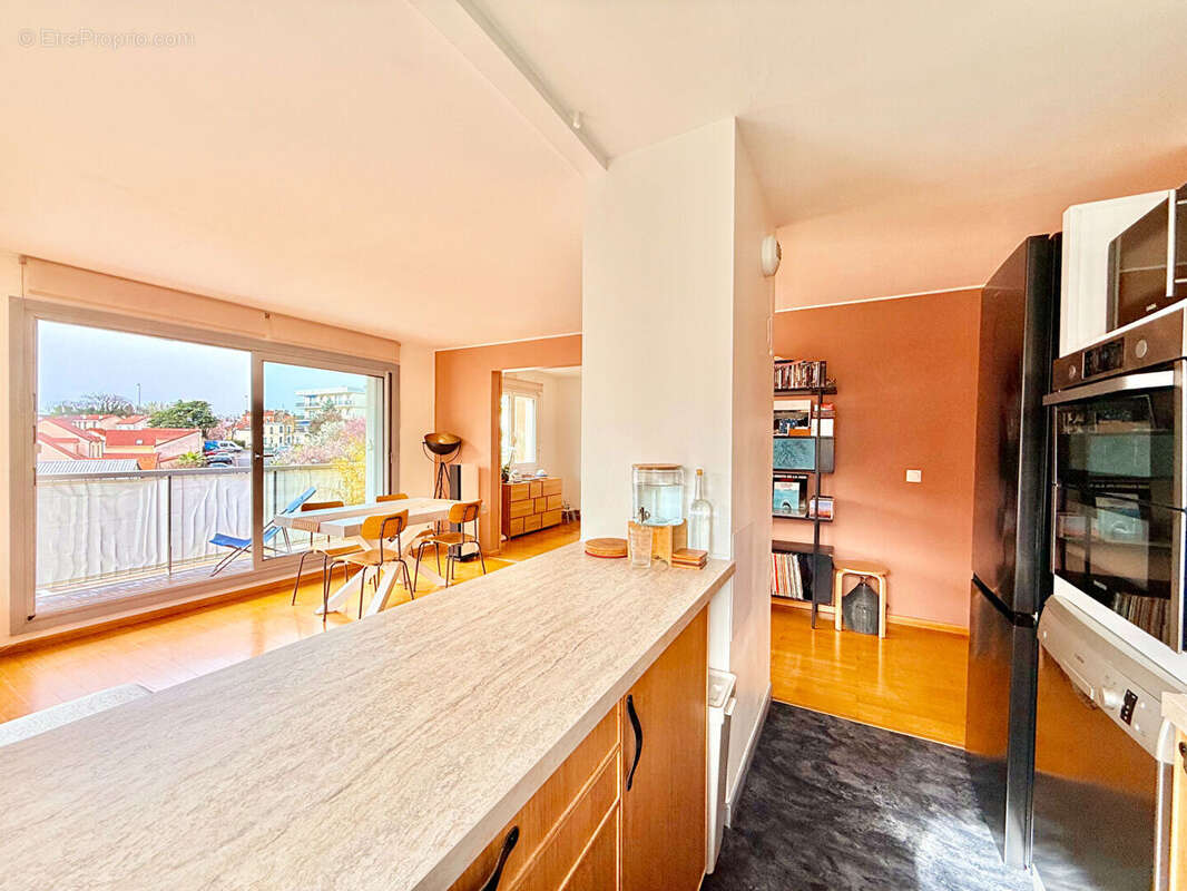 Appartement à MAISONS-ALFORT