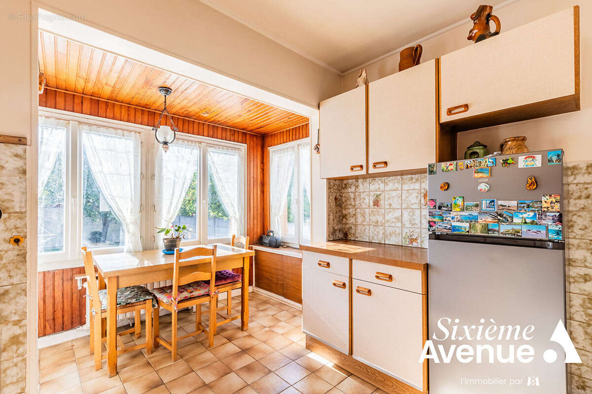 Maison individuelle édifiée sur sous-sol total et disposant de 3 chambres. - photo 6
