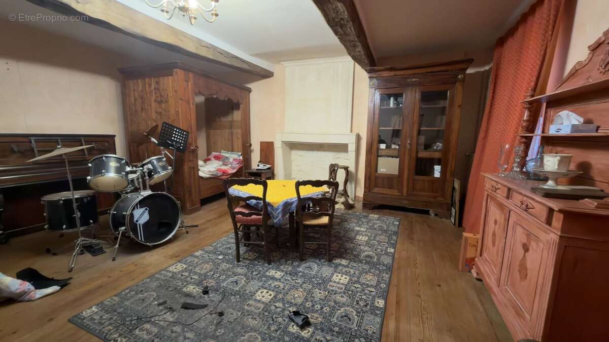 Maison en pierre à Berson - photo 13