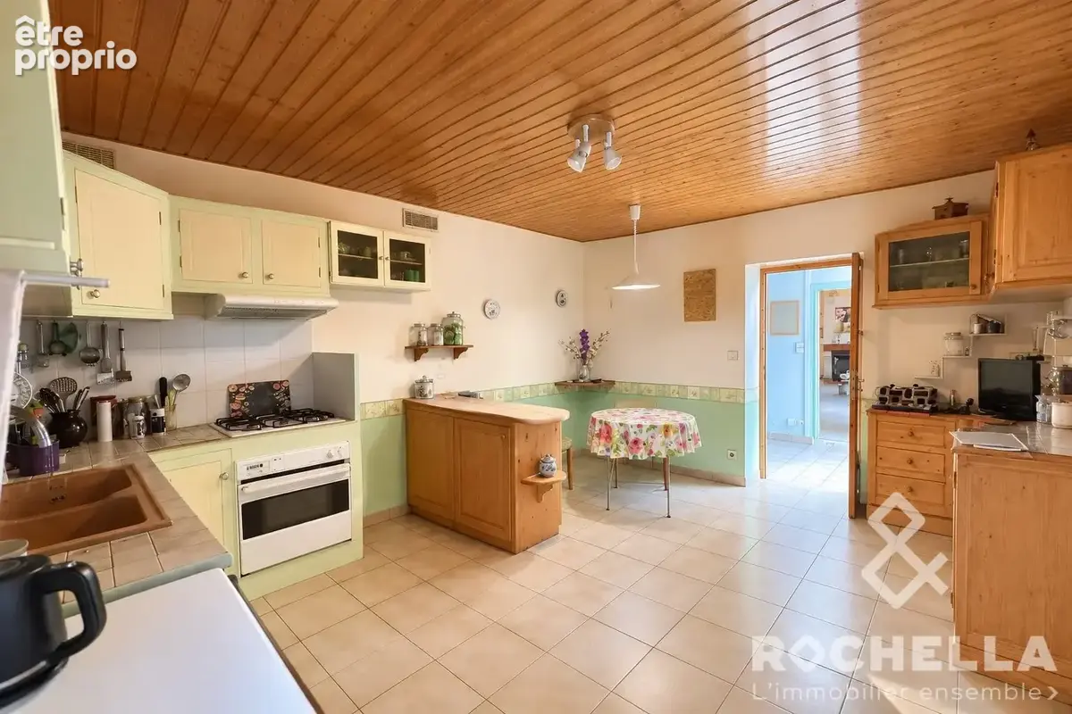 Maison 7 pièces 180 m² à vendre à Le Vert (79170) - photo 8