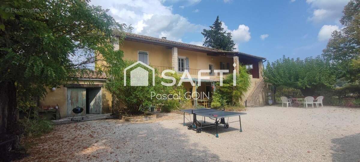 Photo 2 - Maison à SAINT-JEAN-DE-MARUEJOLS-ET-AVEJAN