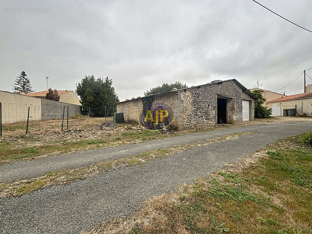 Maison à SAINT-HIPPOLYTE
