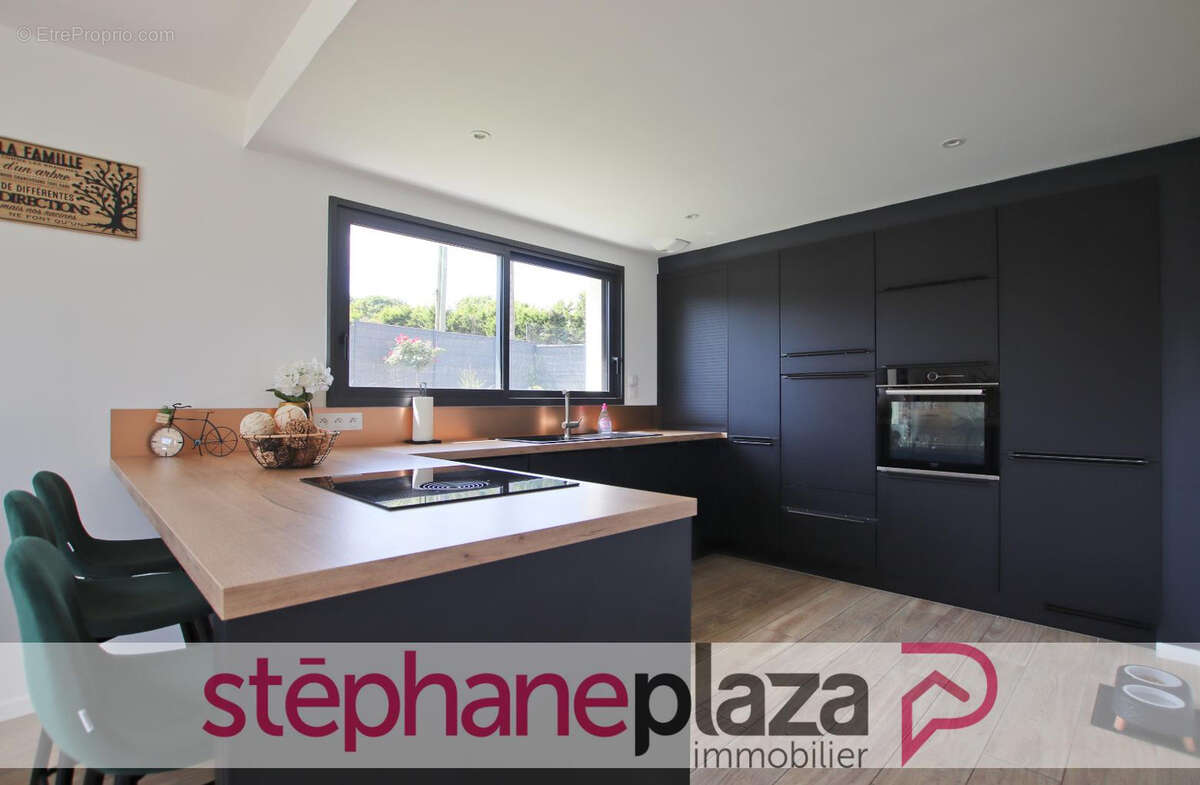 Maison à VAL-D&#039;IZE