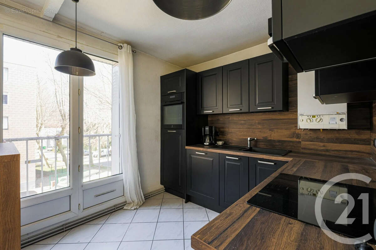 Appartement à SEYSSINET-PARISET