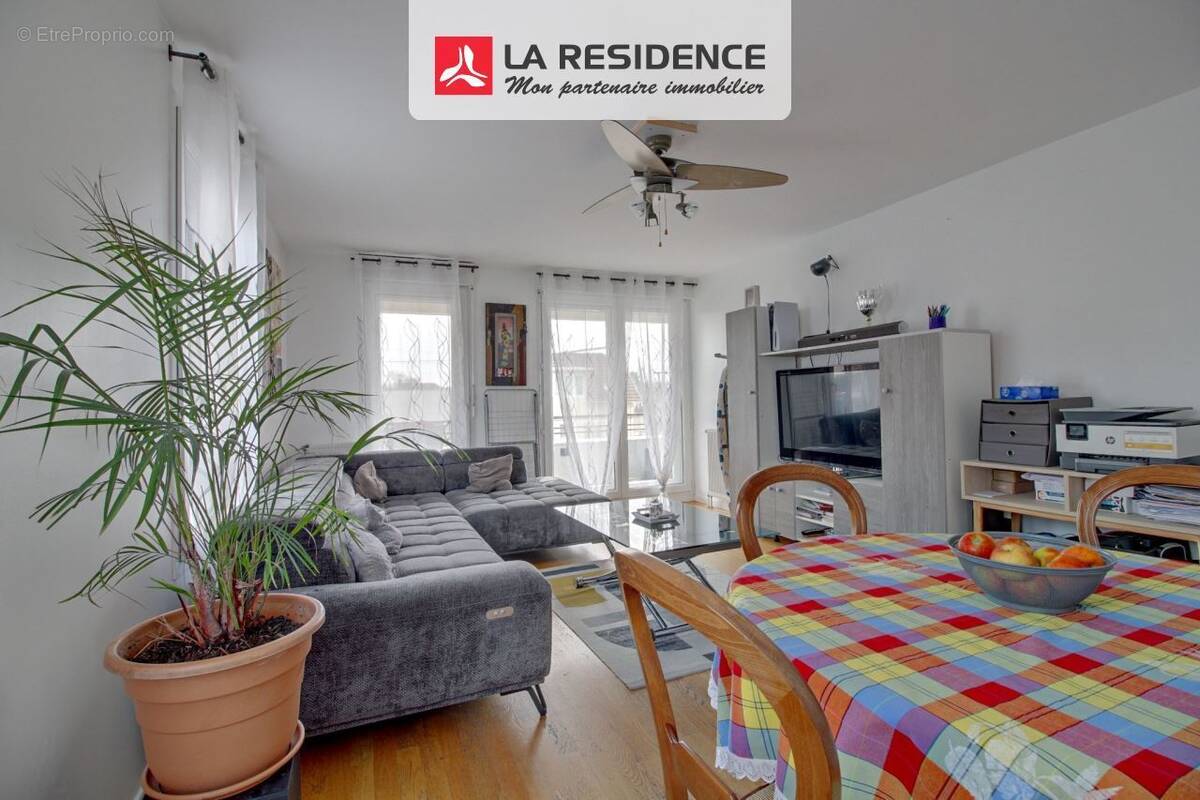 Appartement à LES MUREAUX