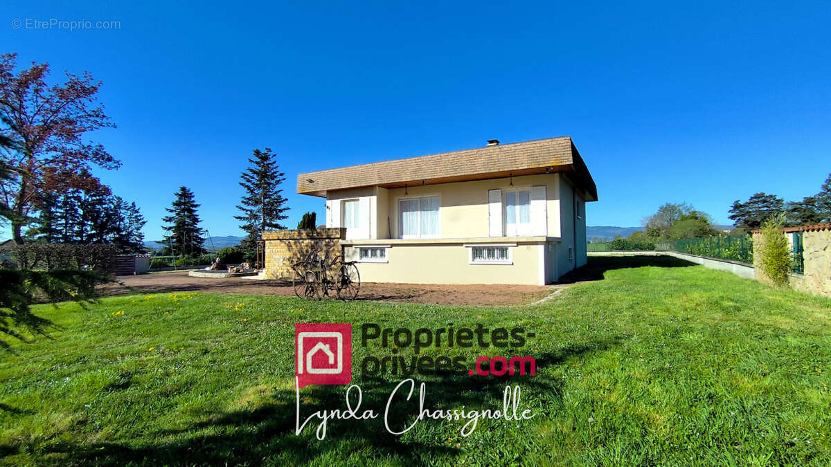 Maison à Riorges - Grand Garage + dépendance - photo 4