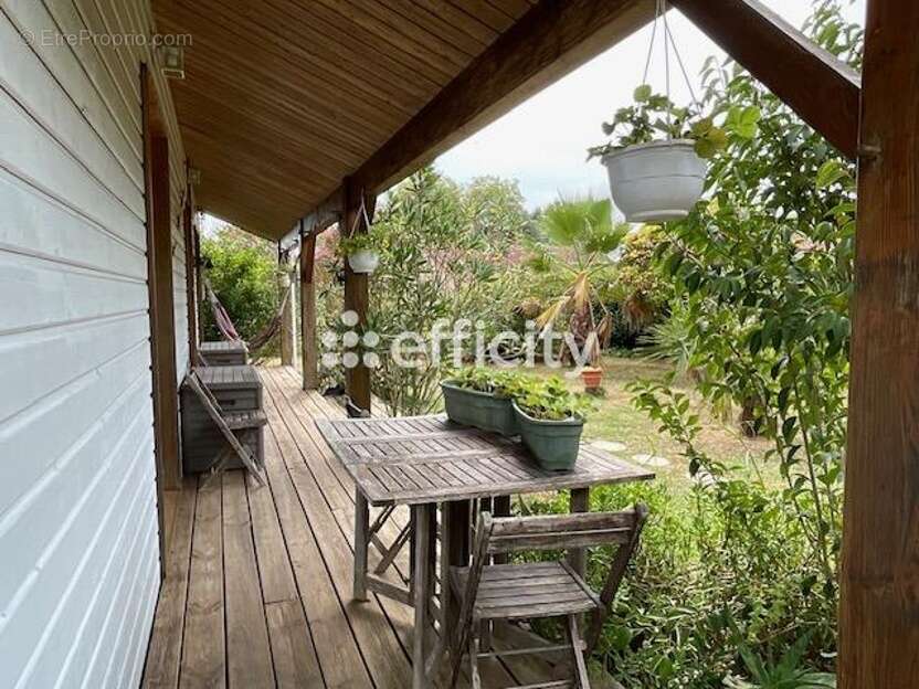 Maison à PORT-DE-LANNE