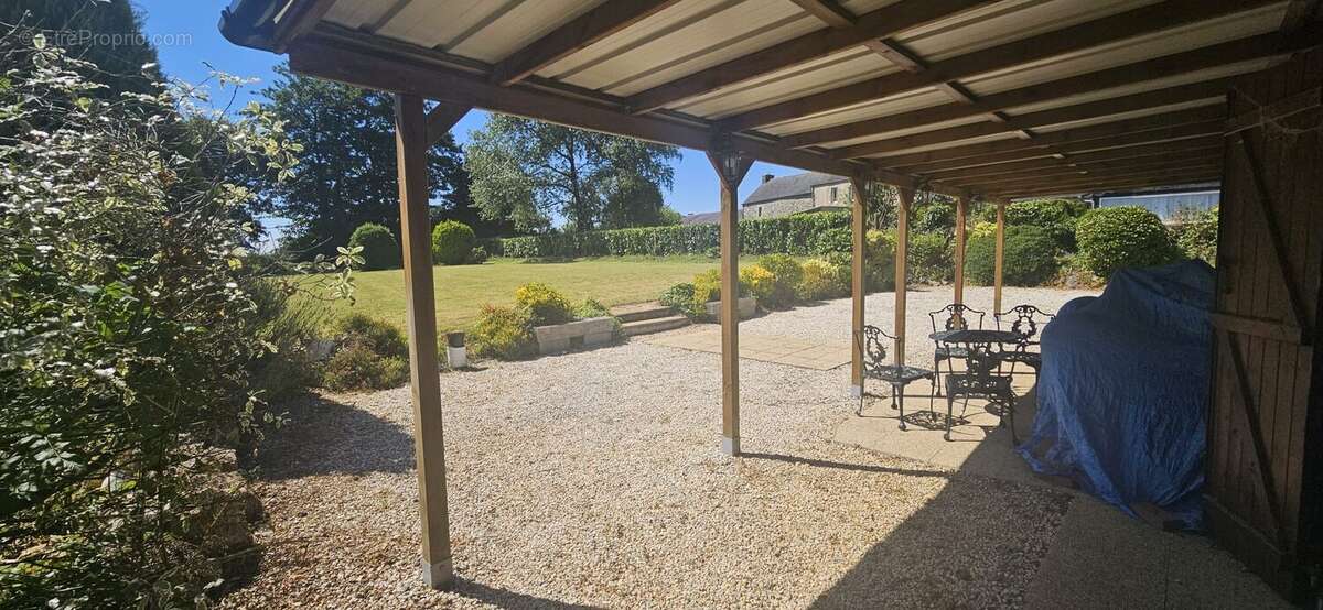 préau - Maison à PLOURAC&#039;H