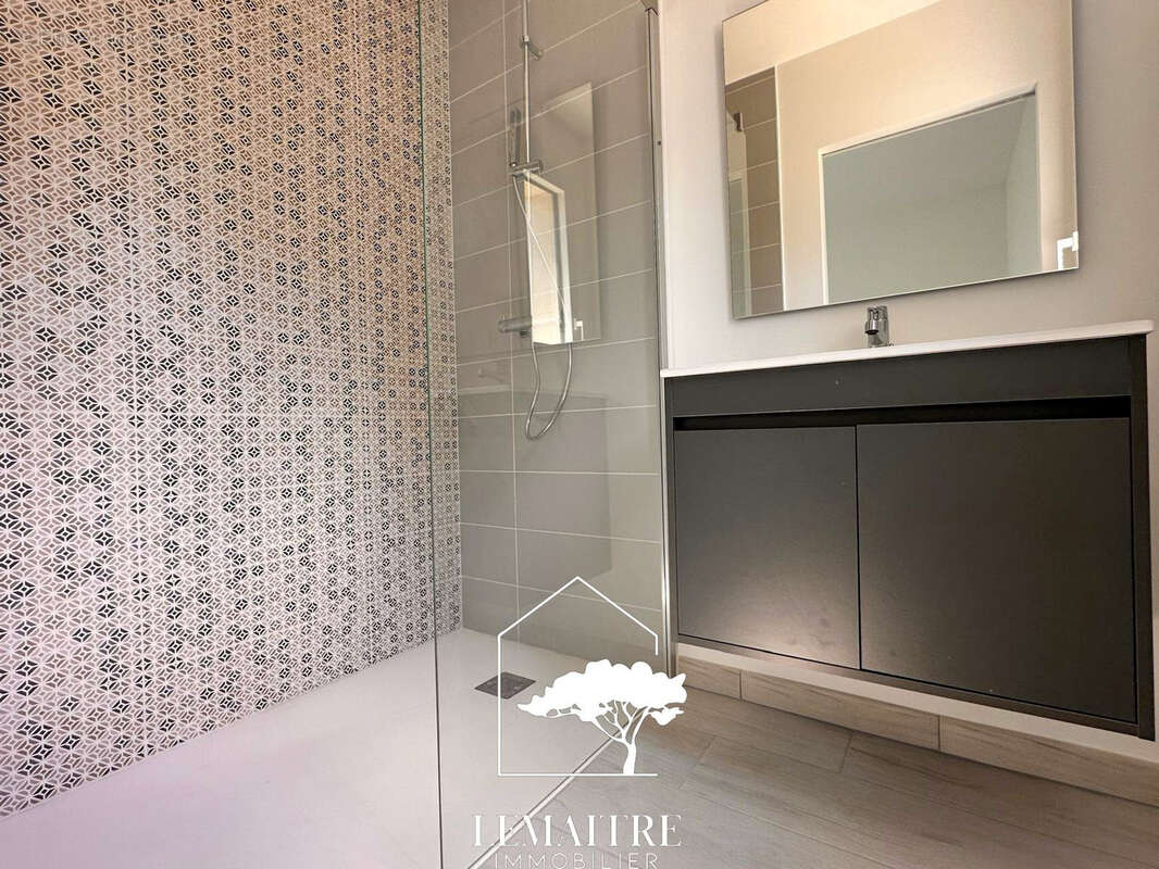 Maison à LES MATHES