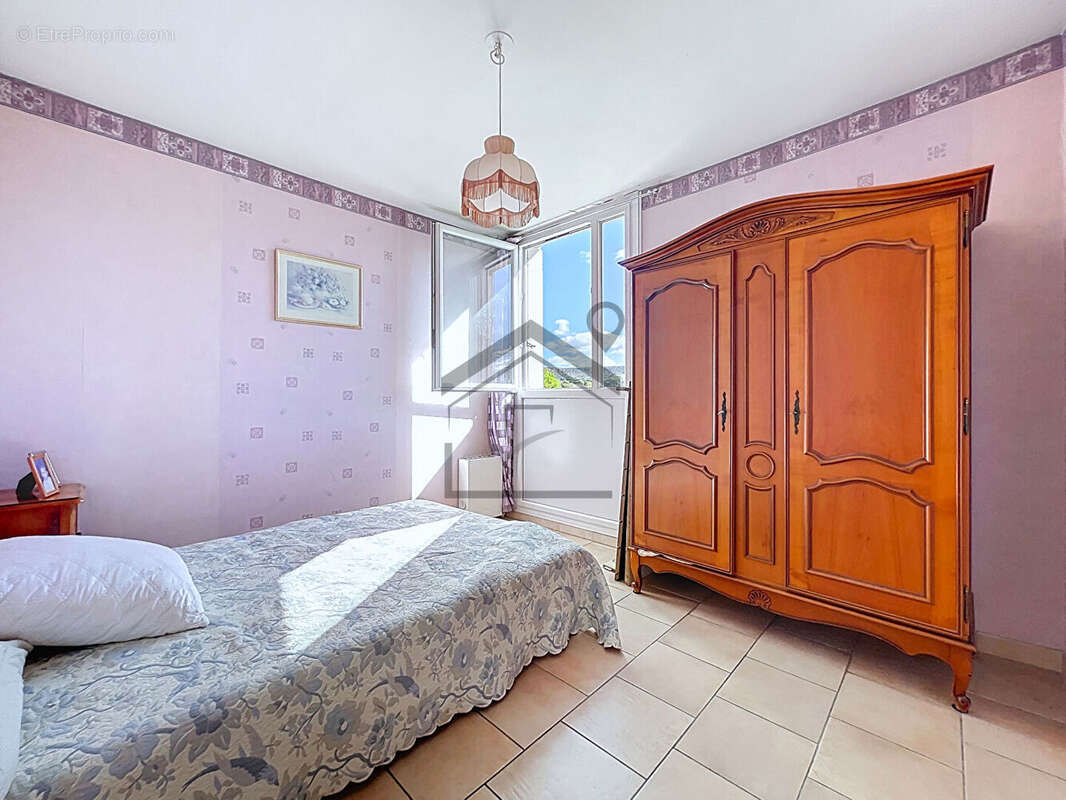 Appartement à ROGNAC