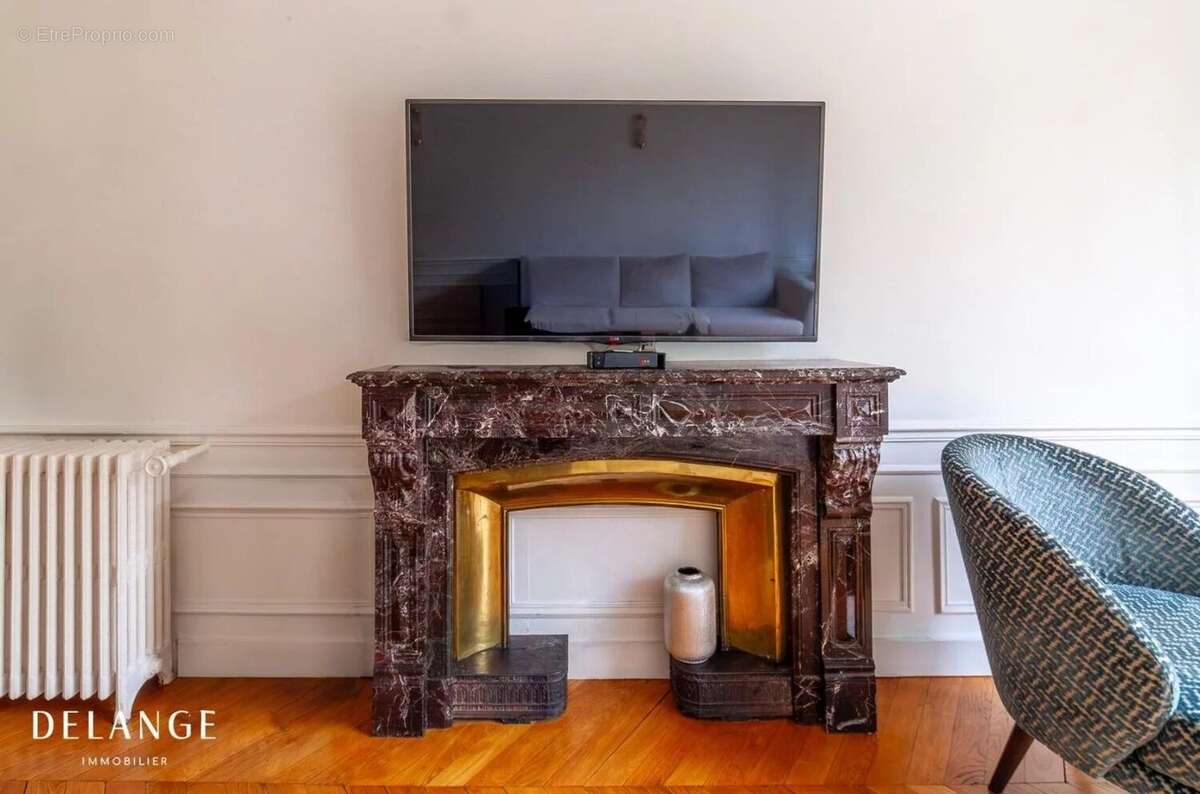 Appartement à PARIS-19E
