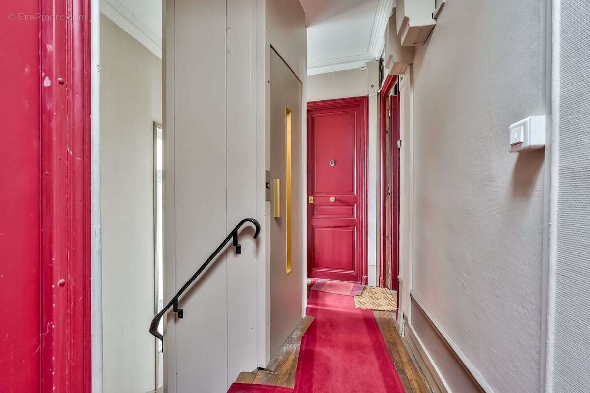 Appartement à PARIS-20E