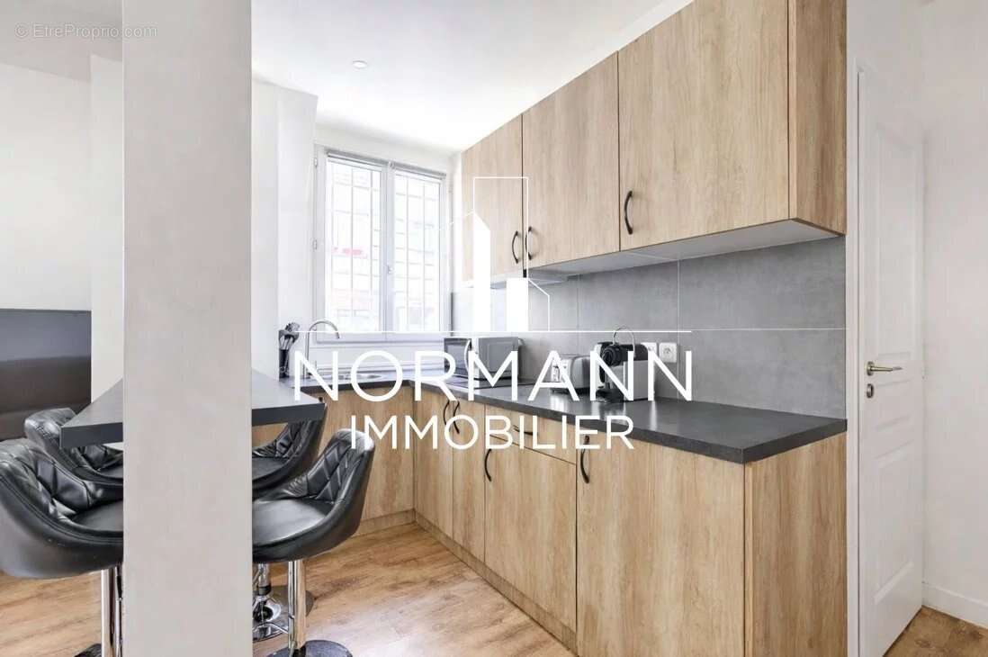 Appartement à PARIS-18E