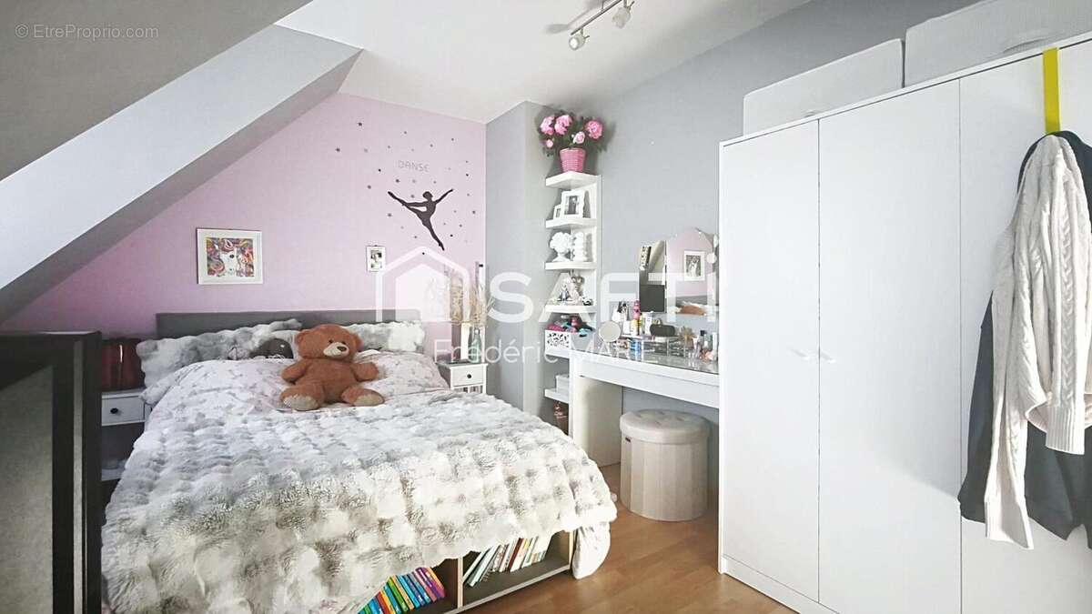 Maison 125 m² à Tordouet  - photo 7