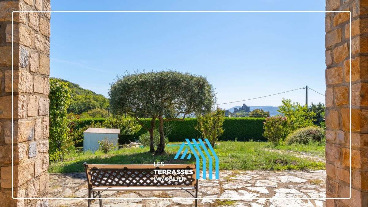 Maison à ROCHEMAURE