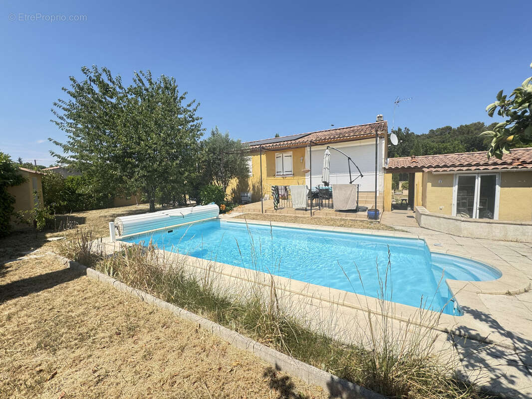 Maison à REGUSSE
