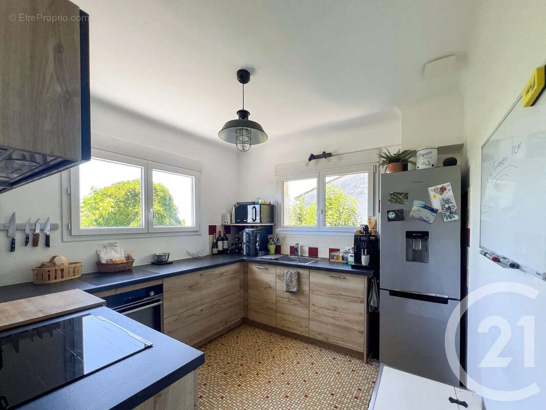 Maison 104 m² à Bon-Encontre  - photo 6