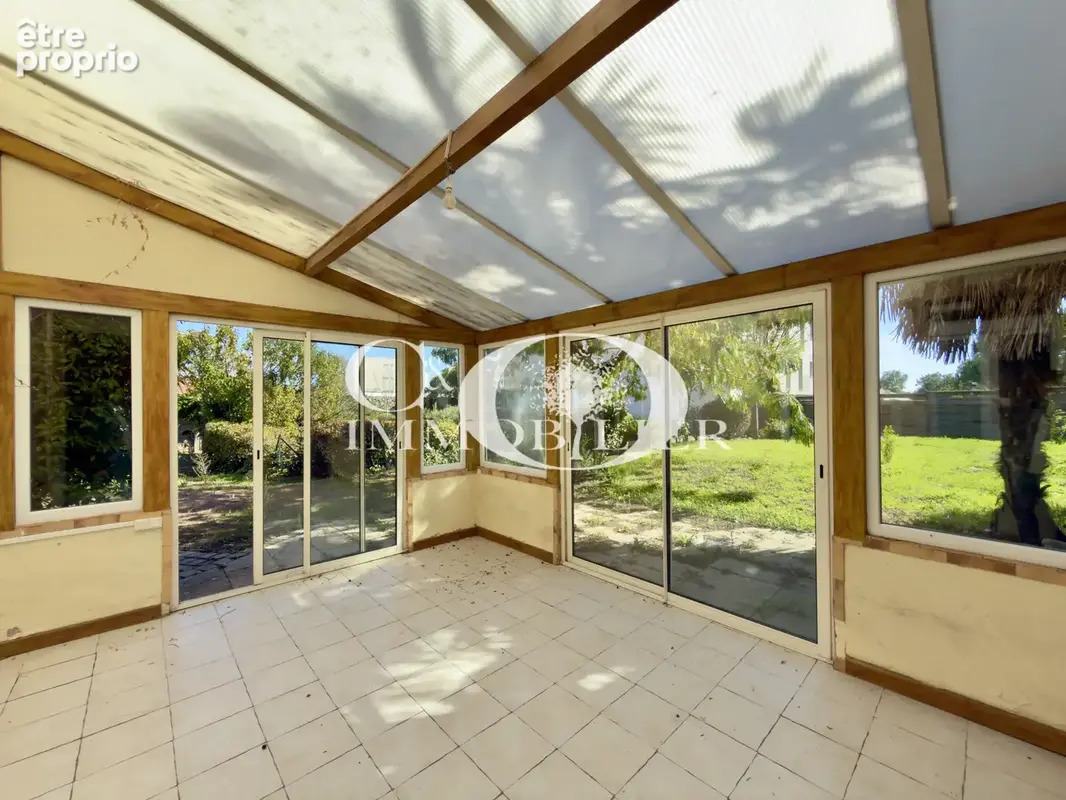  Maison de bourg - 3 chambres - 715 m2 de terrain - photo 4