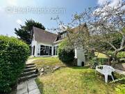 Maison à SAINT-MAURICE-MONTCOURONNE