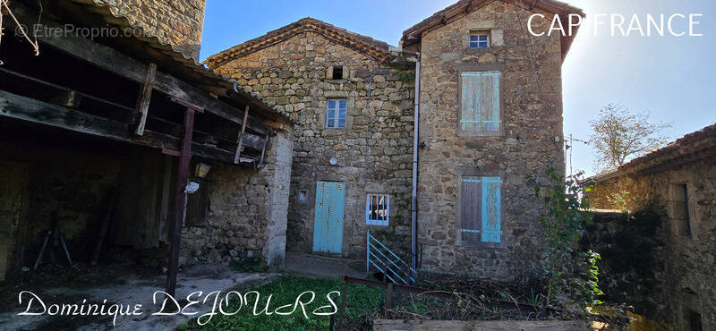 Maison à SAINT-MAURICE-EN-CHALENCON