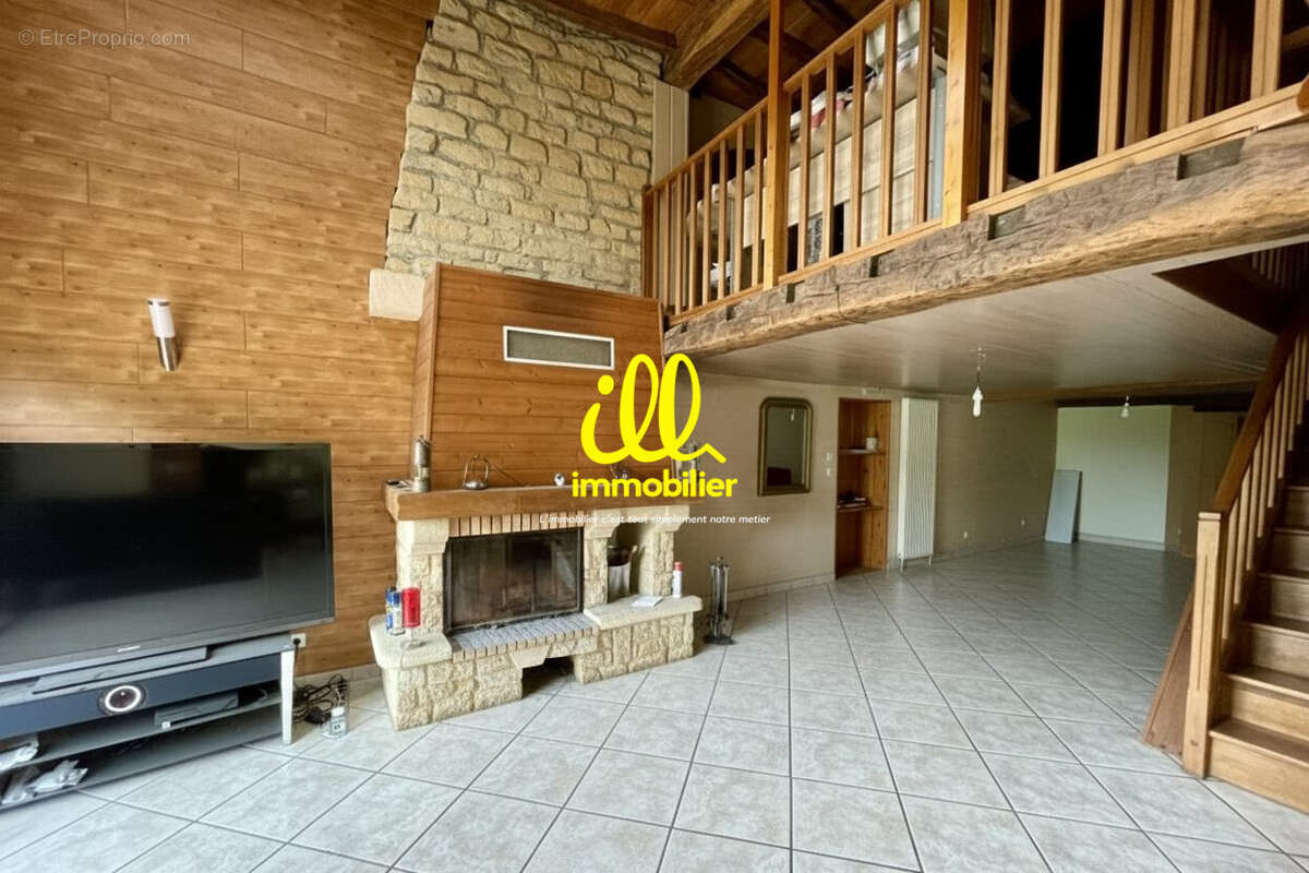 Maison 190 m² à Villers-Semeuse  - photo 4