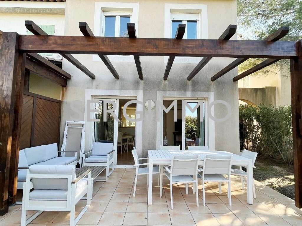 Maison à MONTAUROUX