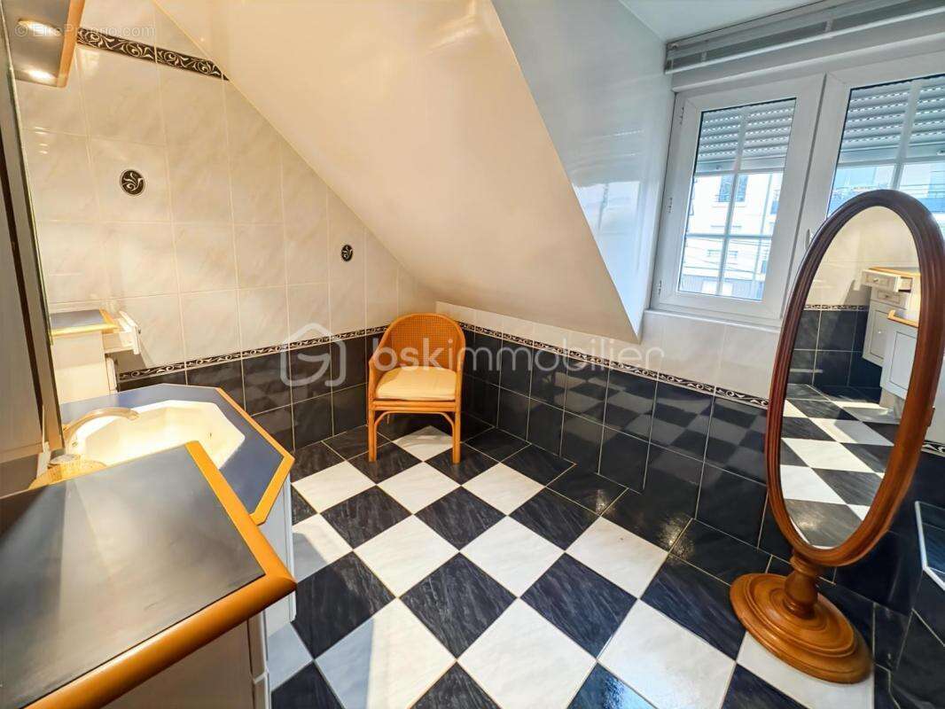 Maison à TREMBLAY-EN-FRANCE