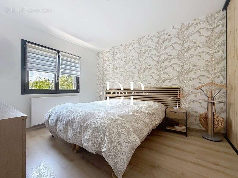Maison à CRANVES-SALES