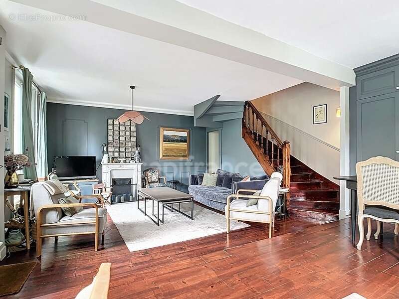 Maison à ASNIERES-SUR-SEINE