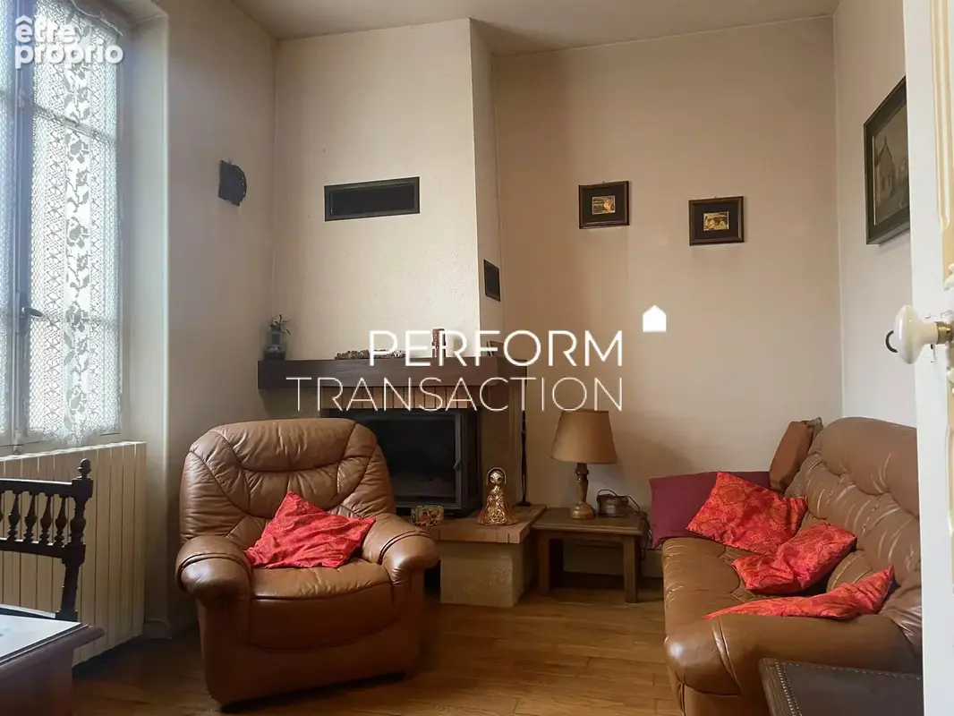 CHAMP SUR DRAC Grande maison à fort potentiel – 162 m² Carrez sur 1350 m² de terrain - photo 4
