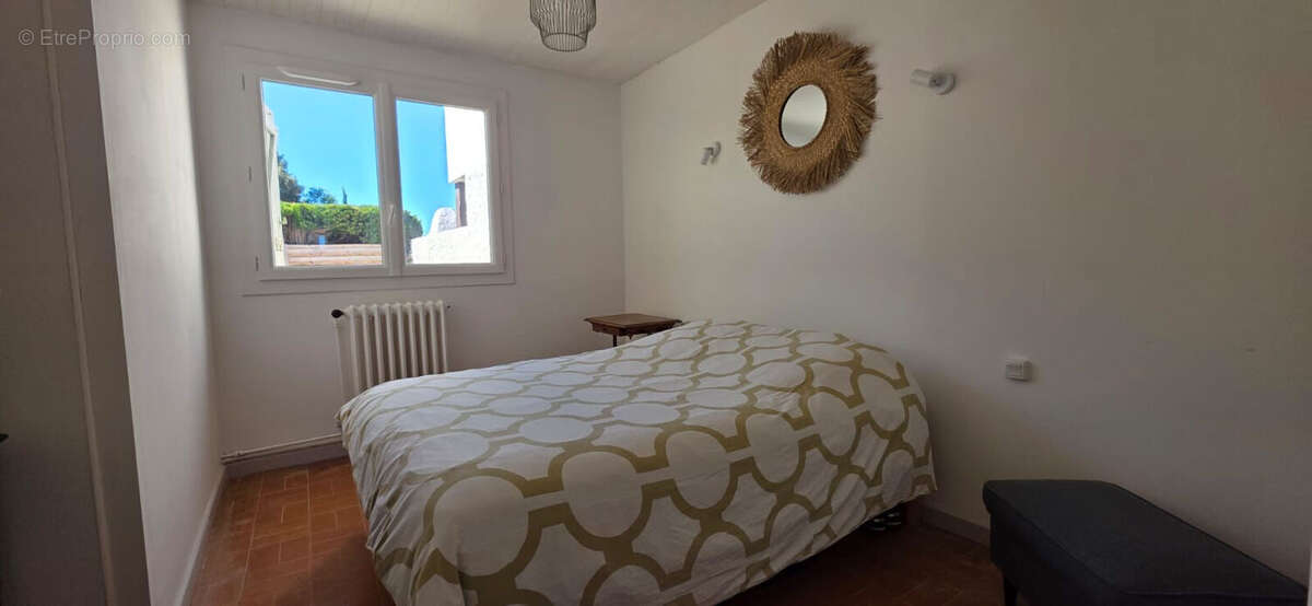 Maison à ROQUEBRUNE-SUR-ARGENS