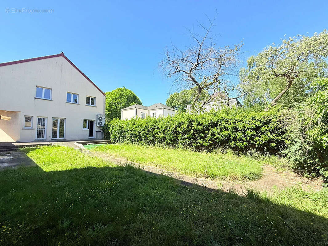 Maison Garches 6 pièce(s) 268 m2 - photo 2